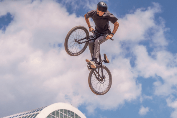 A Arte do Tailwhip: Passo a Passo para Executar como um Profissional