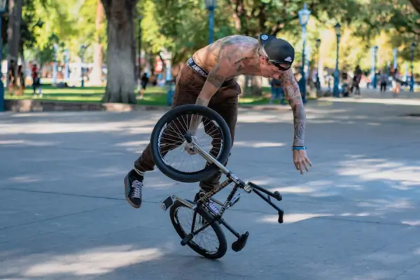 Como o BMX Ajudou o Lucas a Largar as Ruas e Encontrar um Propósito